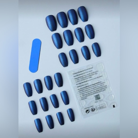 Navy Blue Iridescent Metallic Coffin Nail Kit | 24-Piece Press-On Nails | New - Picture 3 of 9
